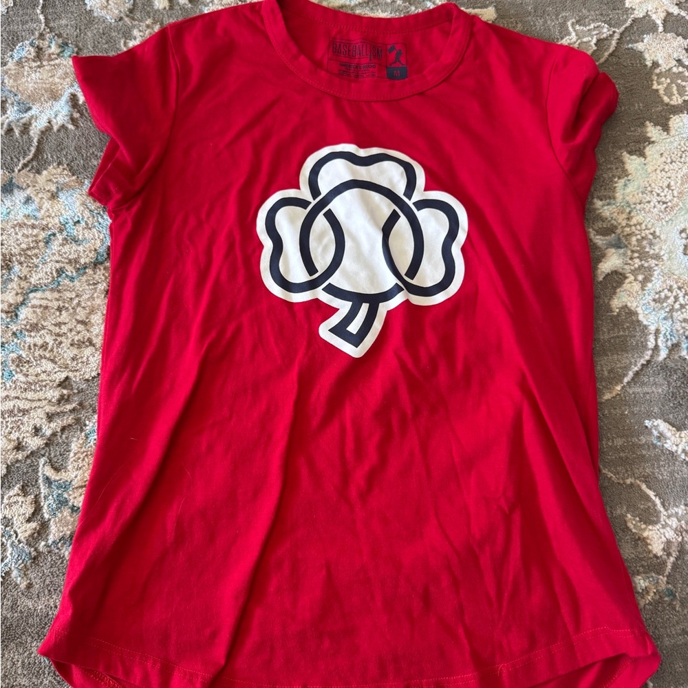 Red Graphic Short Sleeve Tee- Shamrock ☘️ size medium